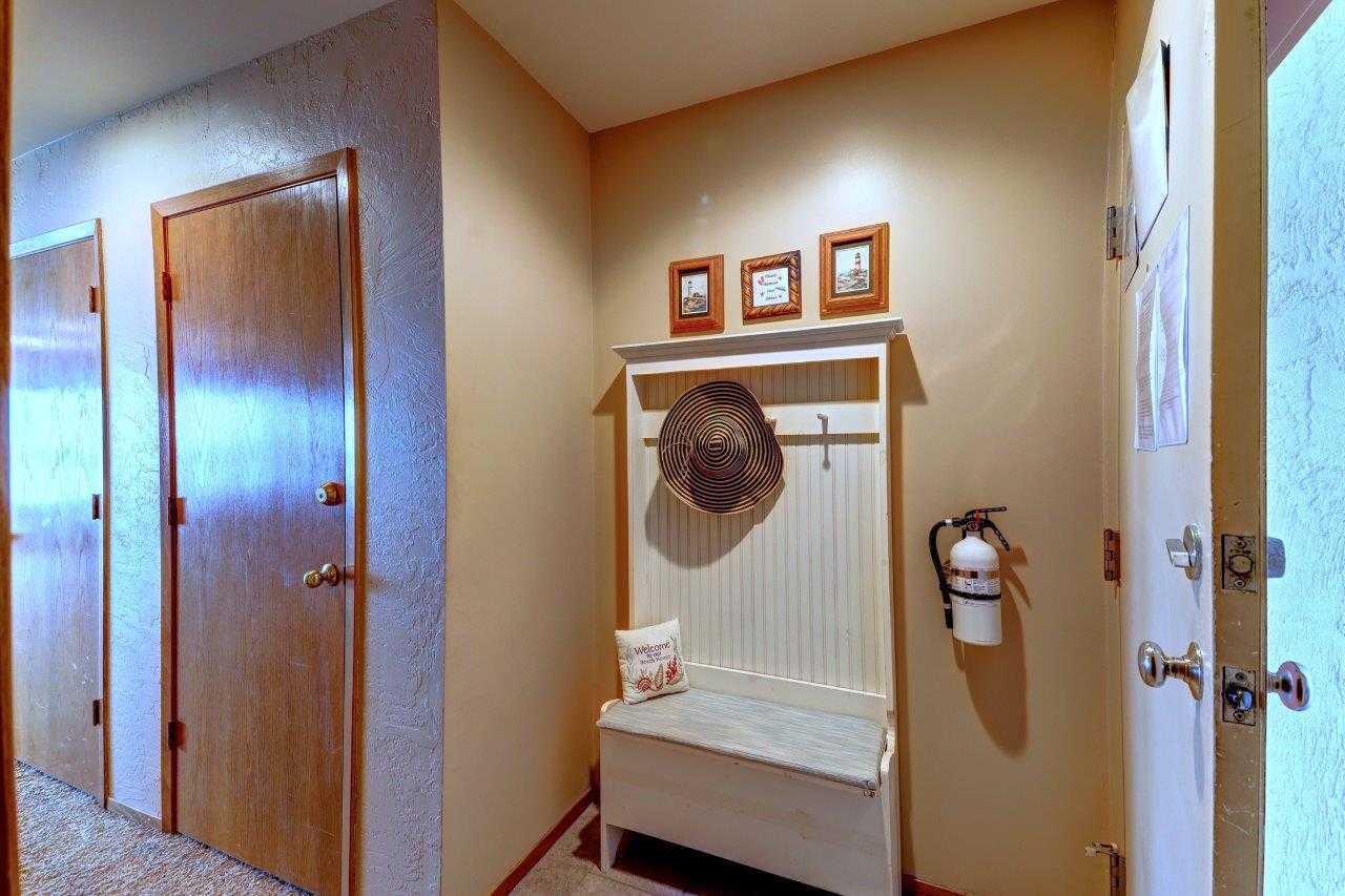 561 South Promenade Seaside, OR 97138 - Photo 7 of 35 Beach Club condo entrance