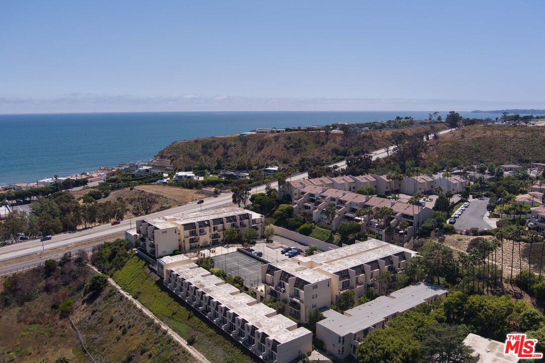 23901 Civic Center Way, Unit B137 Malibu, CA 90265 - Photo 19 of 27 a view of a city