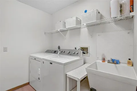 $585,000 | 13619 2nd Avenue East, Bradenton, FL 34212