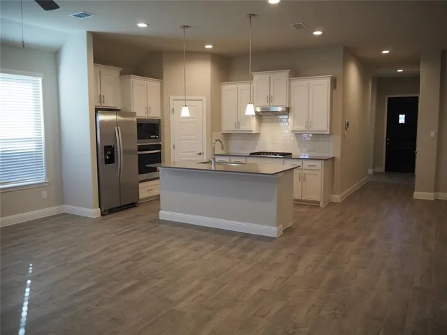 $2,700 | 2505 Starling Street, Denton, TX 76205