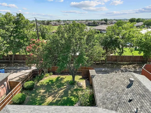 $2,400 | 6513 Fairfield Drive, Rowlett, TX 75089