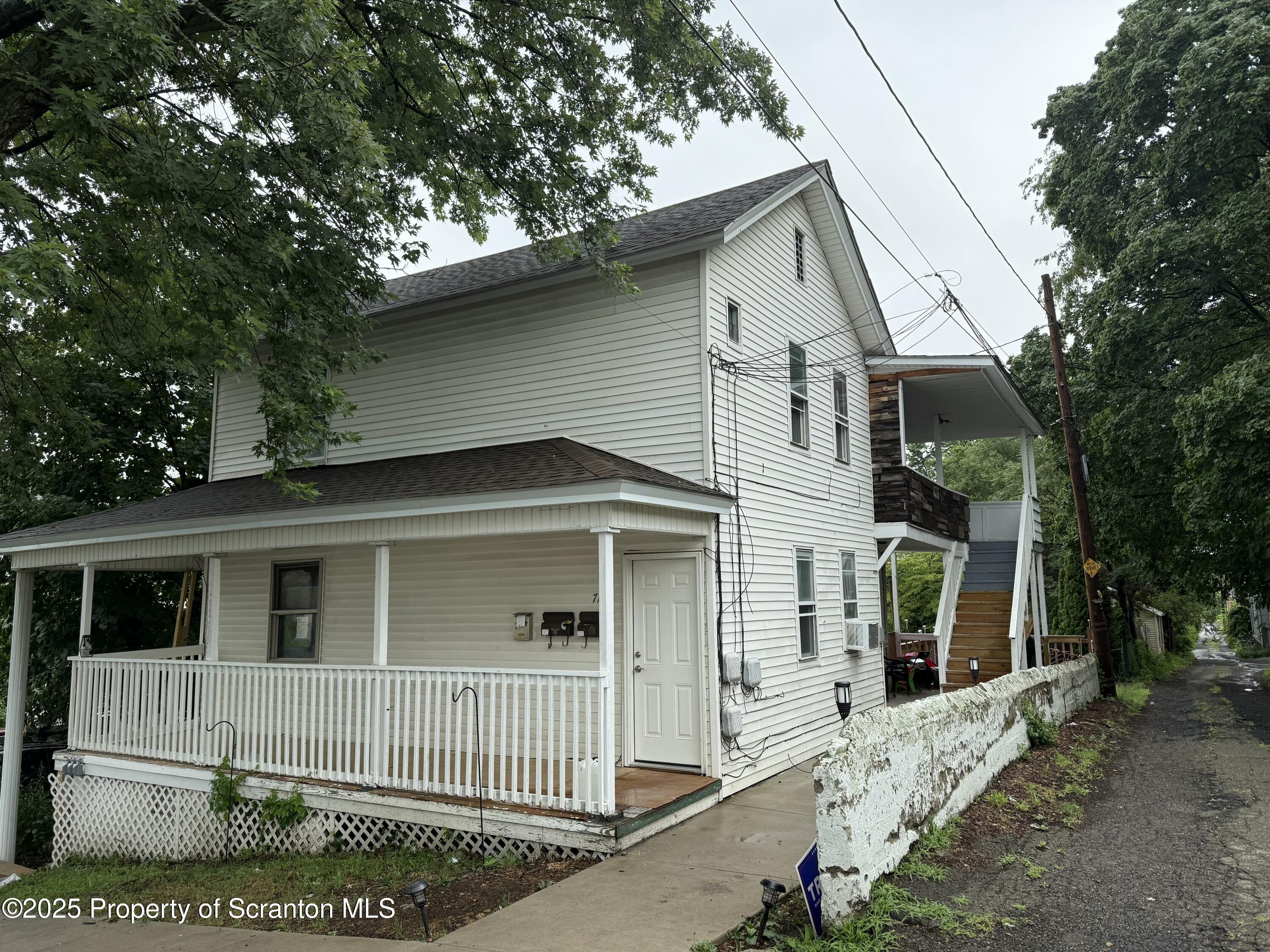 713 Cherry Street, Unit 2 Scranton, PA 18505 - Photo 2 of 8 1000004692