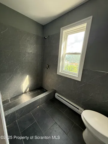 $1,300 | 713 Cherry Street, Unit 2, Scranton, PA 18505