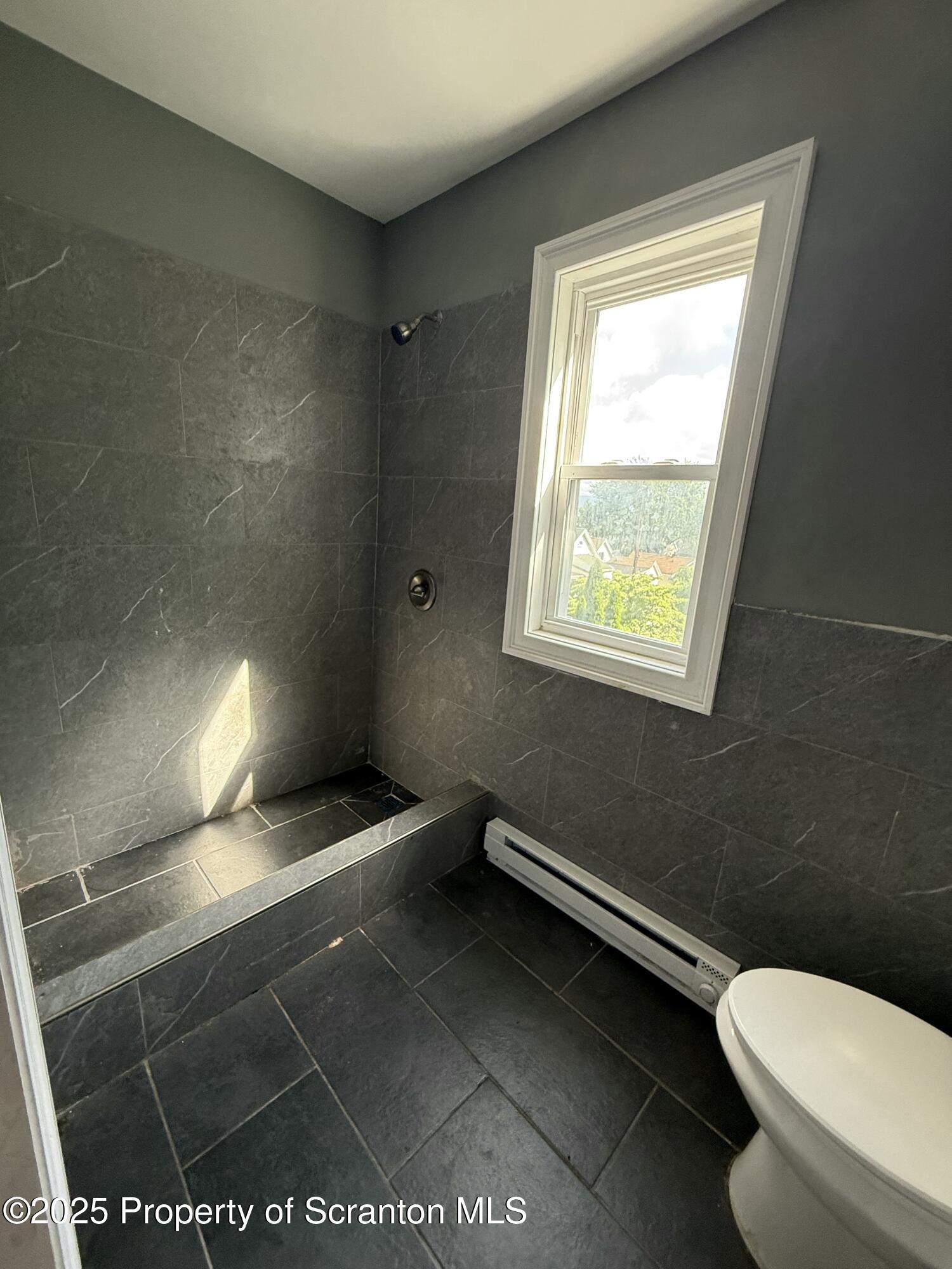 713 Cherry Street, Unit 2 Scranton, PA 18505 - Photo 5 of 8 1000004685