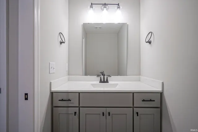 $449,900 | 840 South Hoke Avenue, Frankfort, IN 46041