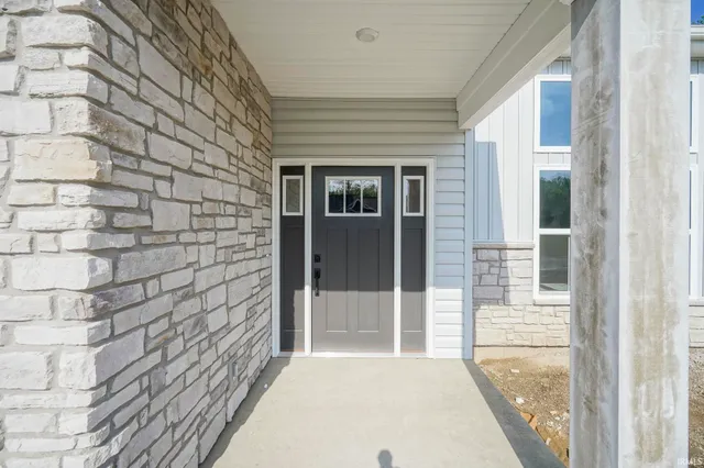 $449,900 | 840 South Hoke Avenue, Frankfort, IN 46041