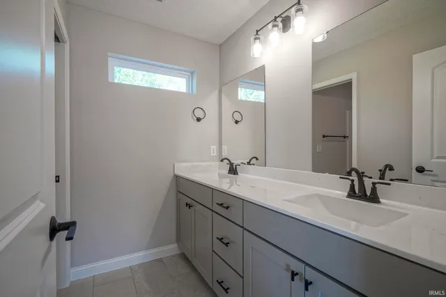 $449,900 | 840 South Hoke Avenue, Frankfort, IN 46041