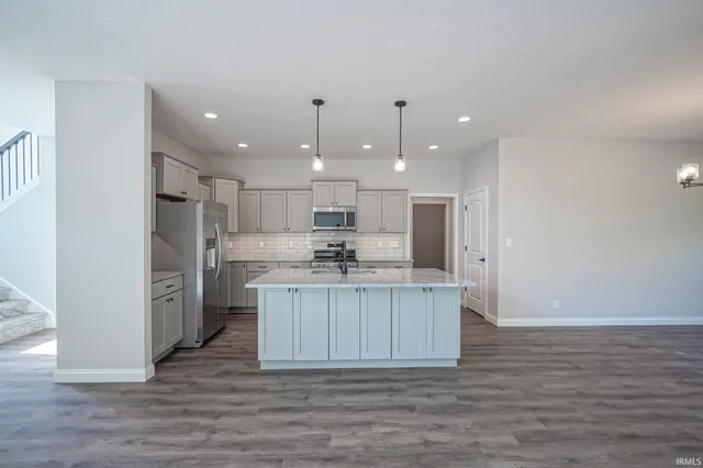 $449,900 | 840 South Hoke Avenue, Frankfort, IN 46041