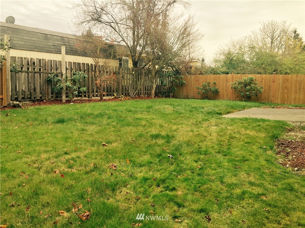 17724 112th Avenue Southeast Renton, WA 98055 - Photo 3 of 13 Gallery Image 3