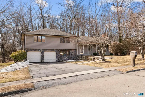 $499,900 | 30 Cove Road, Bristol, CT 06010