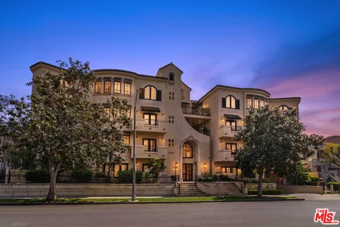 $1,099,999 | 10364 Almayo Avenue, Unit 103, Los Angeles, CA 90064