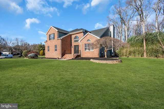 $1,199,900 | 23 Arnold Lane, Robbinsville, NJ 08691