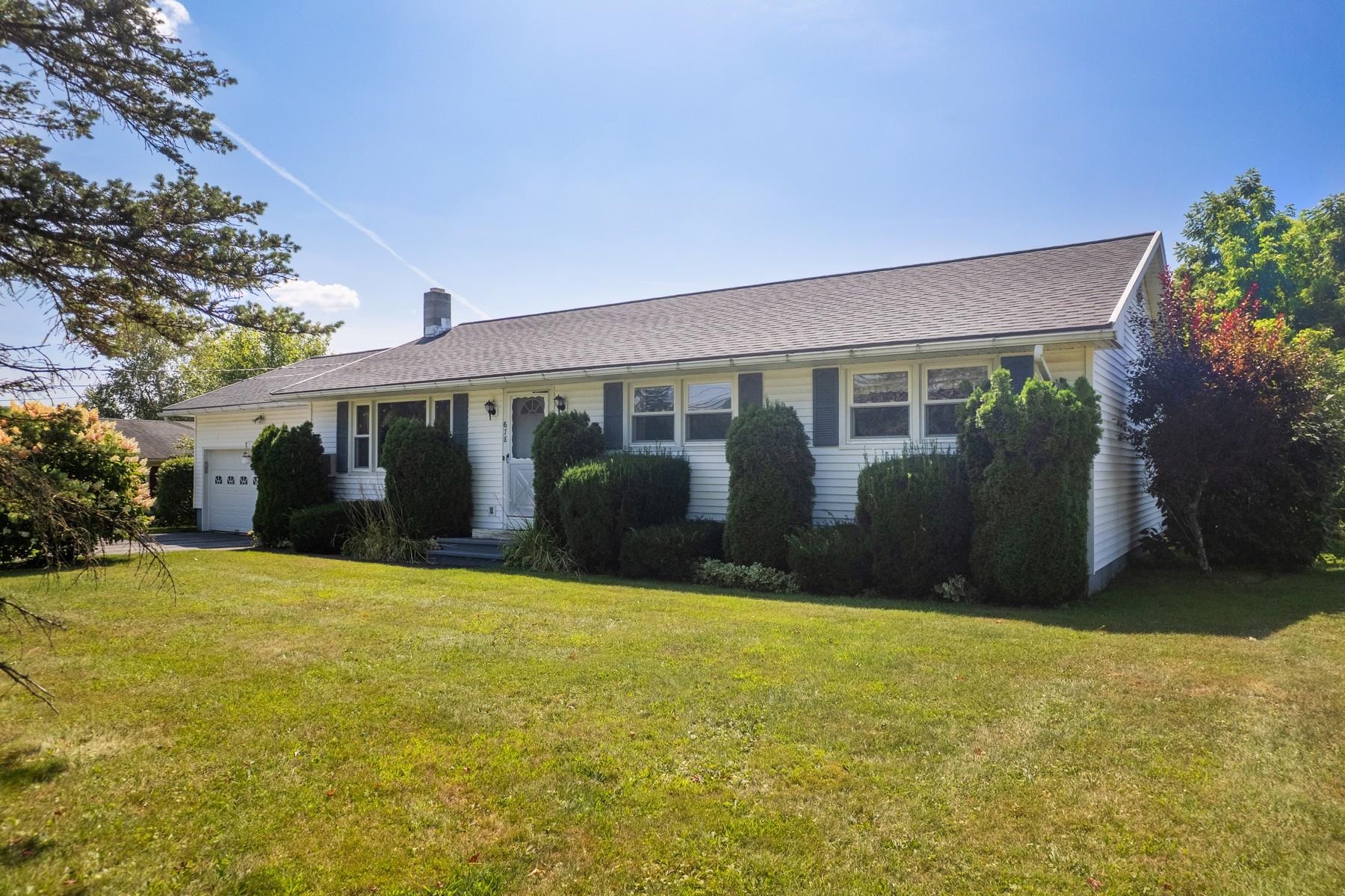 678 Corn Hill Road Pittsford, VT 05763 - Photo 6 of 29