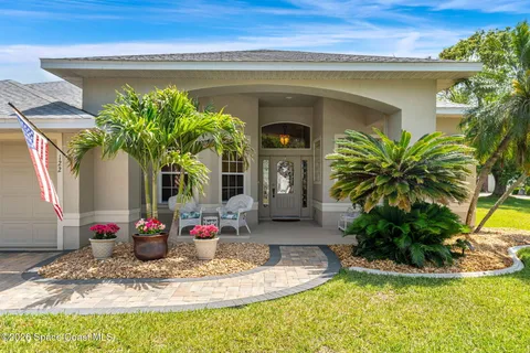 $825,000 | 122 Windward Way, Indian Harbour Beach, FL 32937