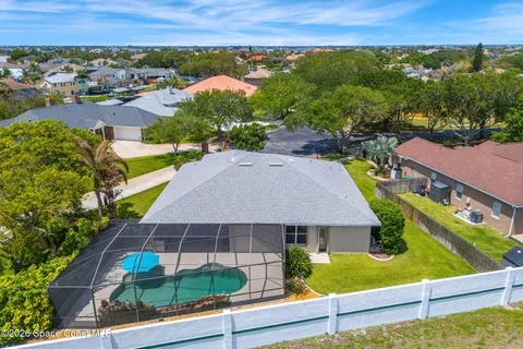 $825,000 | 122 Windward Way, Indian Harbour Beach, FL 32937