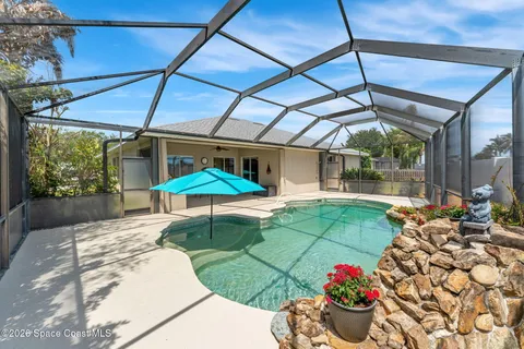 $825,000 | 122 Windward Way, Indian Harbour Beach, FL 32937