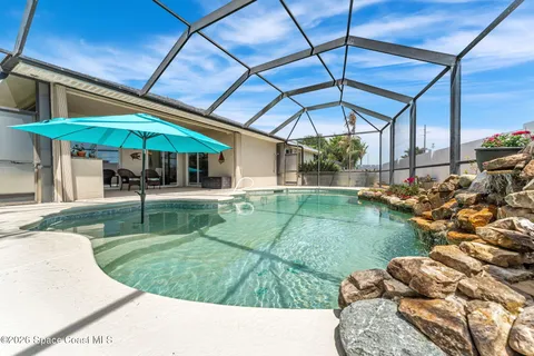 $825,000 | 122 Windward Way, Indian Harbour Beach, FL 32937