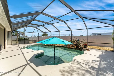 $825,000 | 122 Windward Way, Indian Harbour Beach, FL 32937