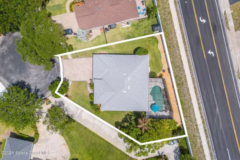 $825,000 | 122 Windward Way, Indian Harbour Beach, FL 32937