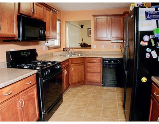 Kitchen. VIEW OF TEH GORGEOUS KITCHEN!!