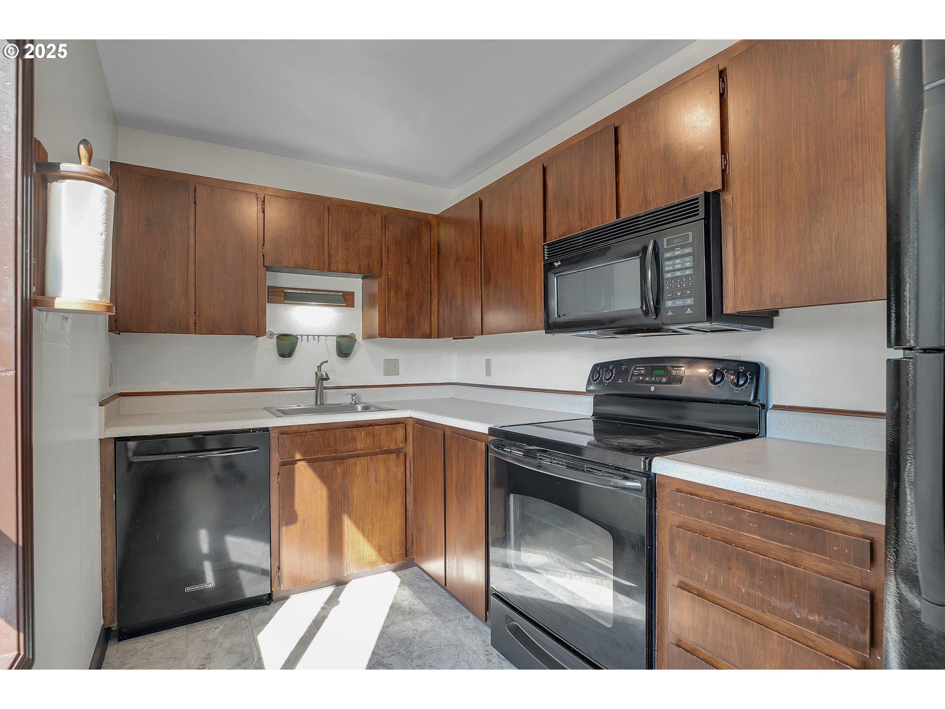 3420 Southwest 126th Avenue Beaverton, OR 97005 - Photo 18 of 45