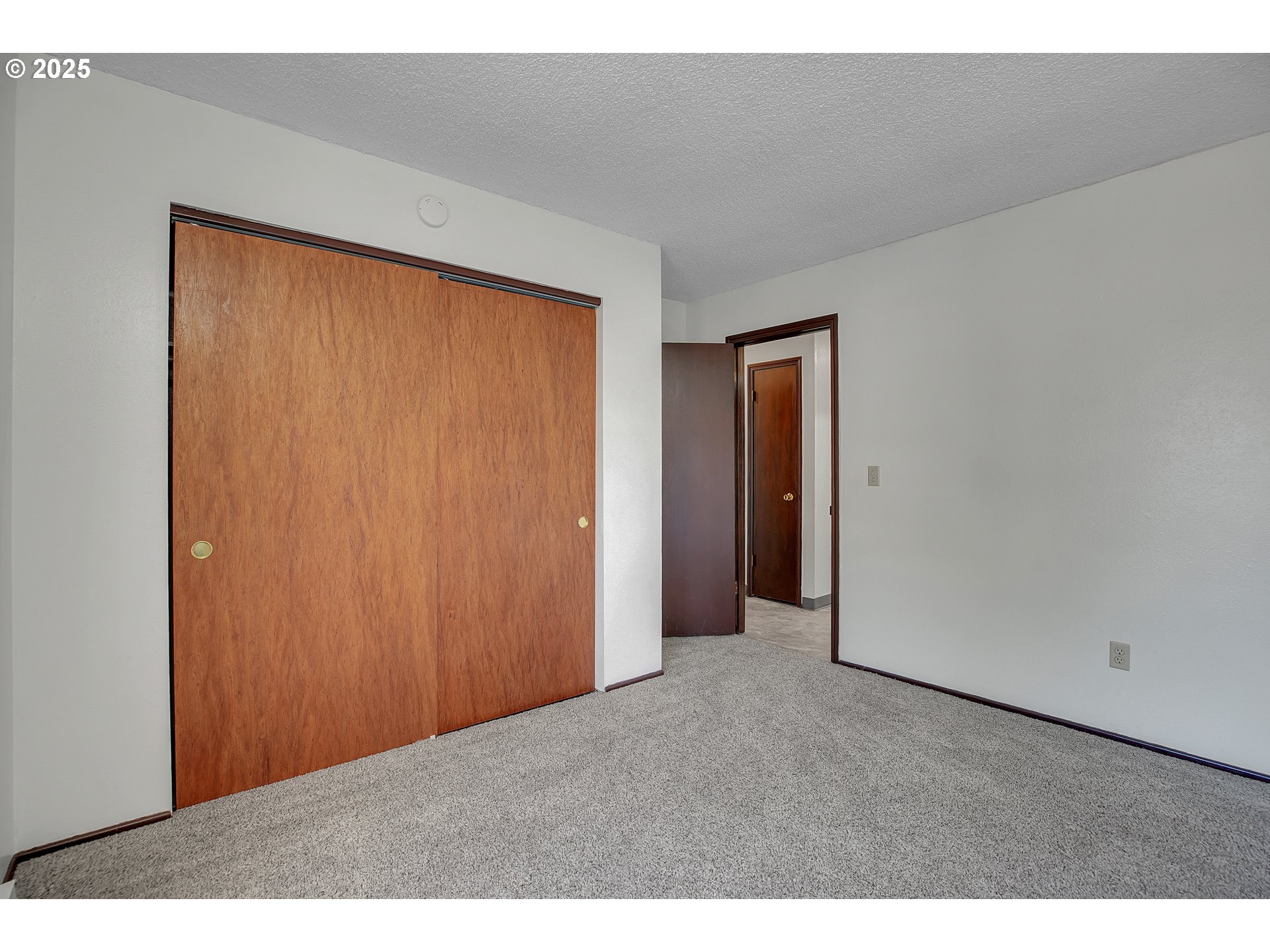 3420 Southwest 126th Avenue Beaverton, OR 97005 - Photo 19 of 45