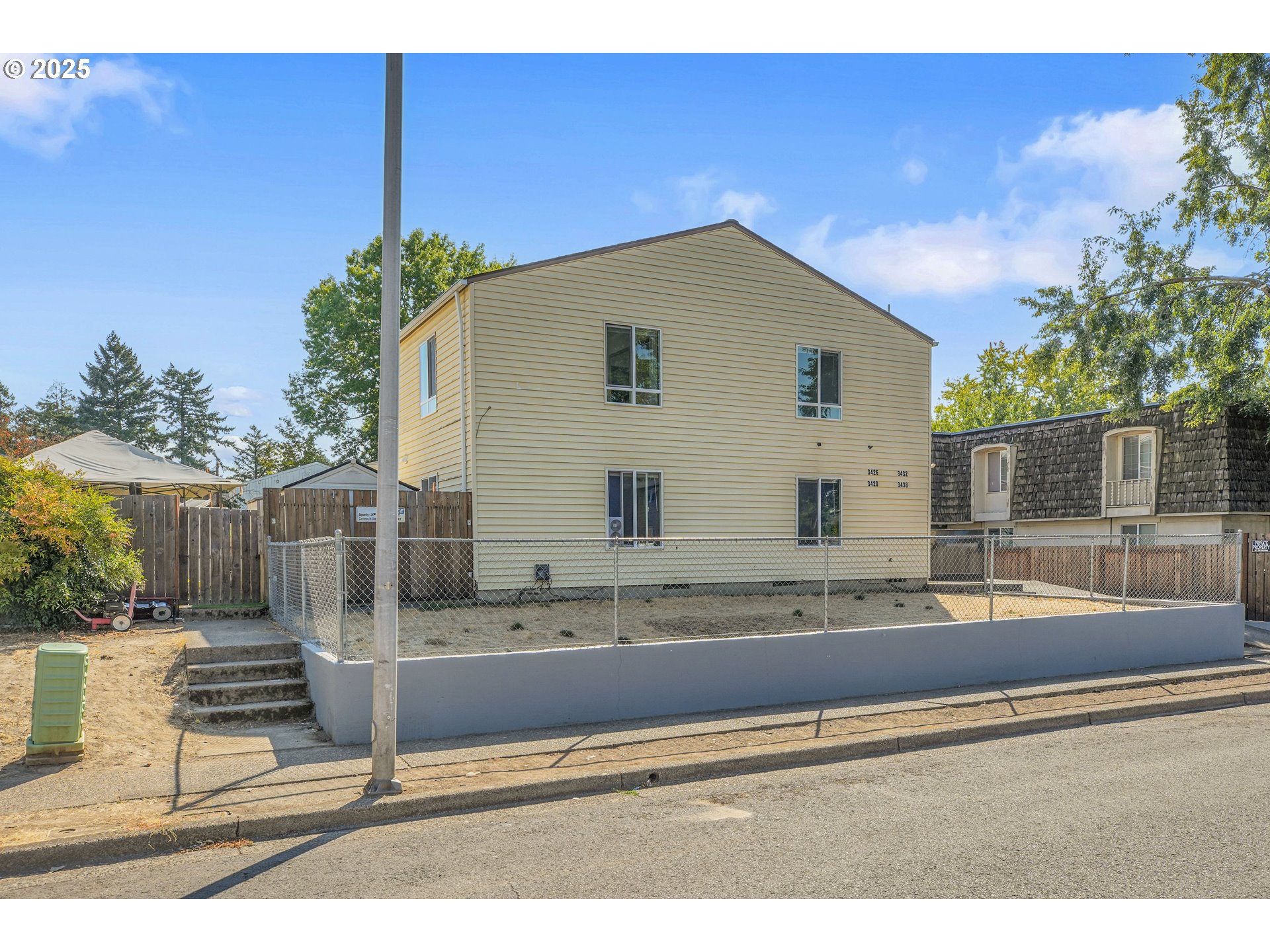 3420 Southwest 126th Avenue Beaverton, OR 97005 - Photo 3 of 45