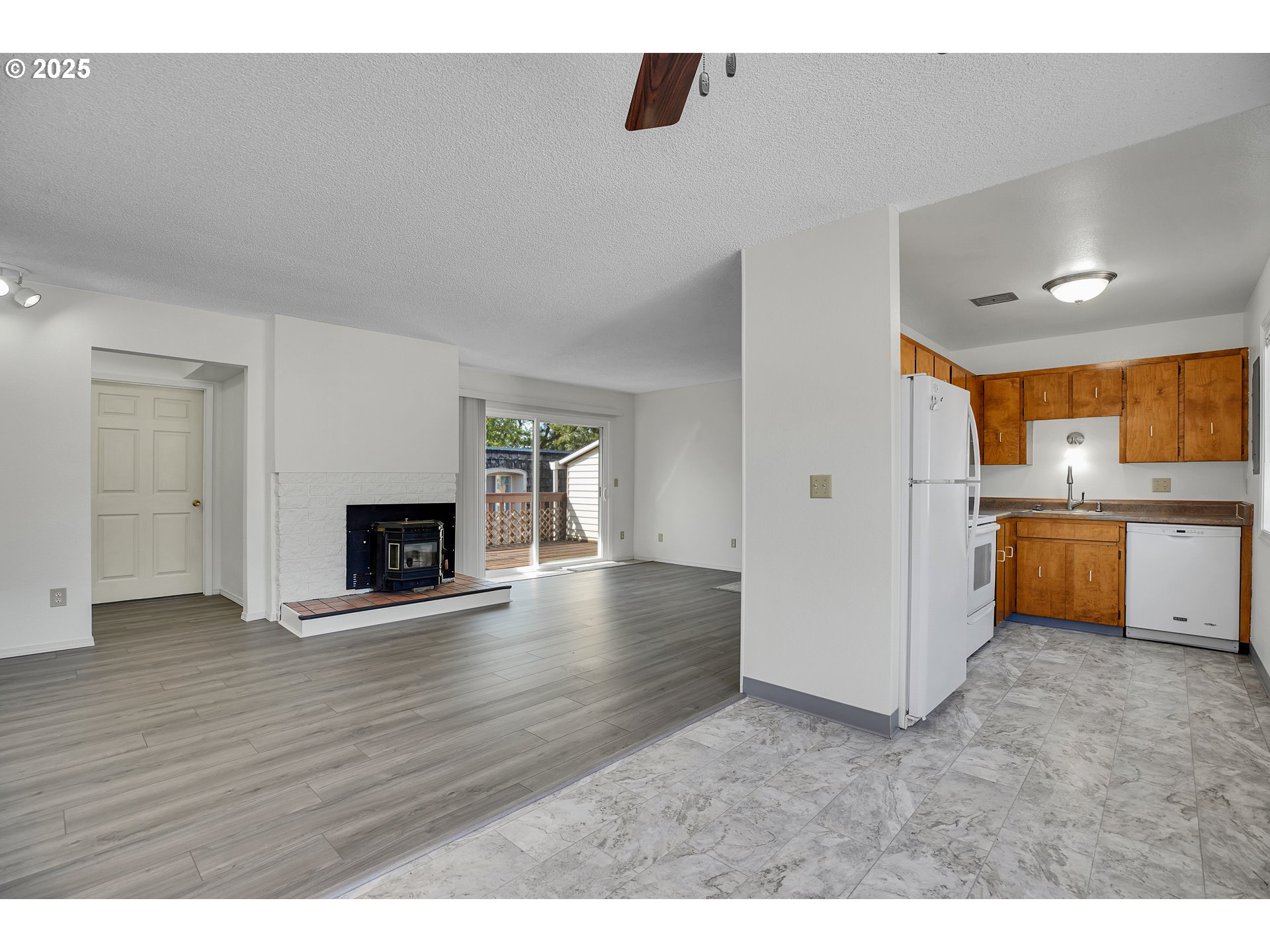 3420 Southwest 126th Avenue Beaverton, OR 97005 - Photo 40 of 45