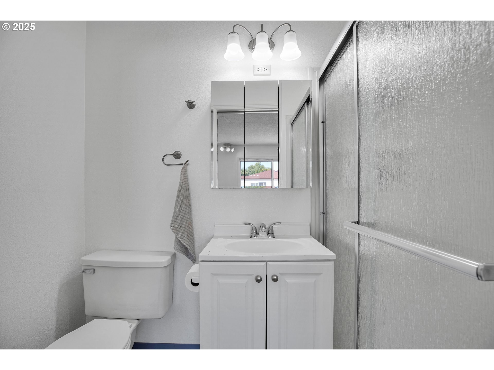 3420 Southwest 126th Avenue Beaverton, OR 97005 - Photo 43 of 45