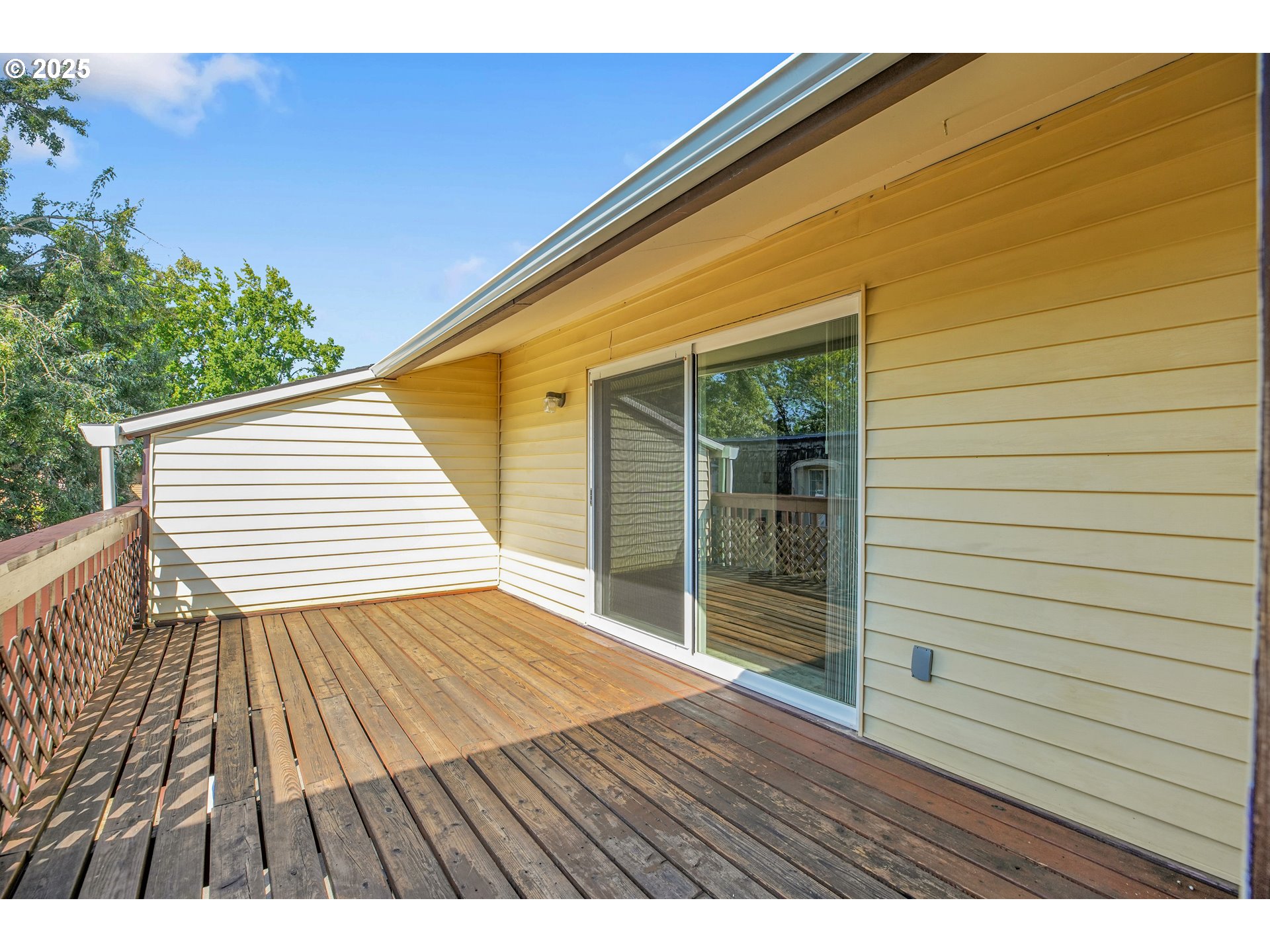 3420 Southwest 126th Avenue Beaverton, OR 97005 - Photo 9 of 45