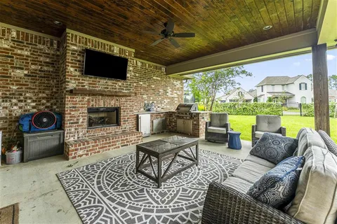 $665,000 | 4122 Oleander Drive, Lake Charles, LA 70605