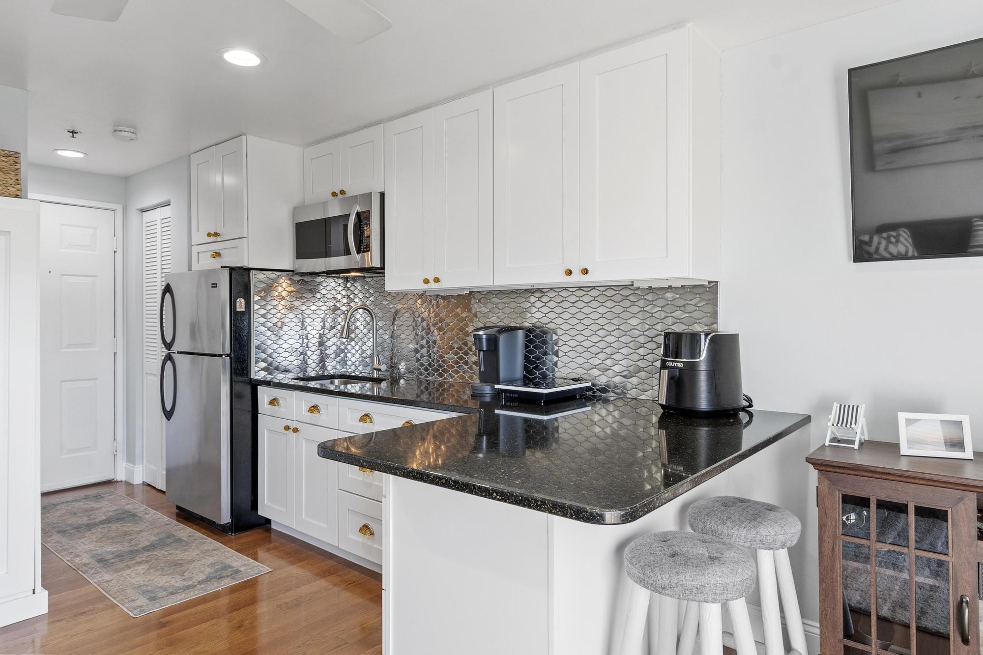 550 Winnacunnet Road, Unit 313 Hampton, NH 03842 - Photo 3 of 34