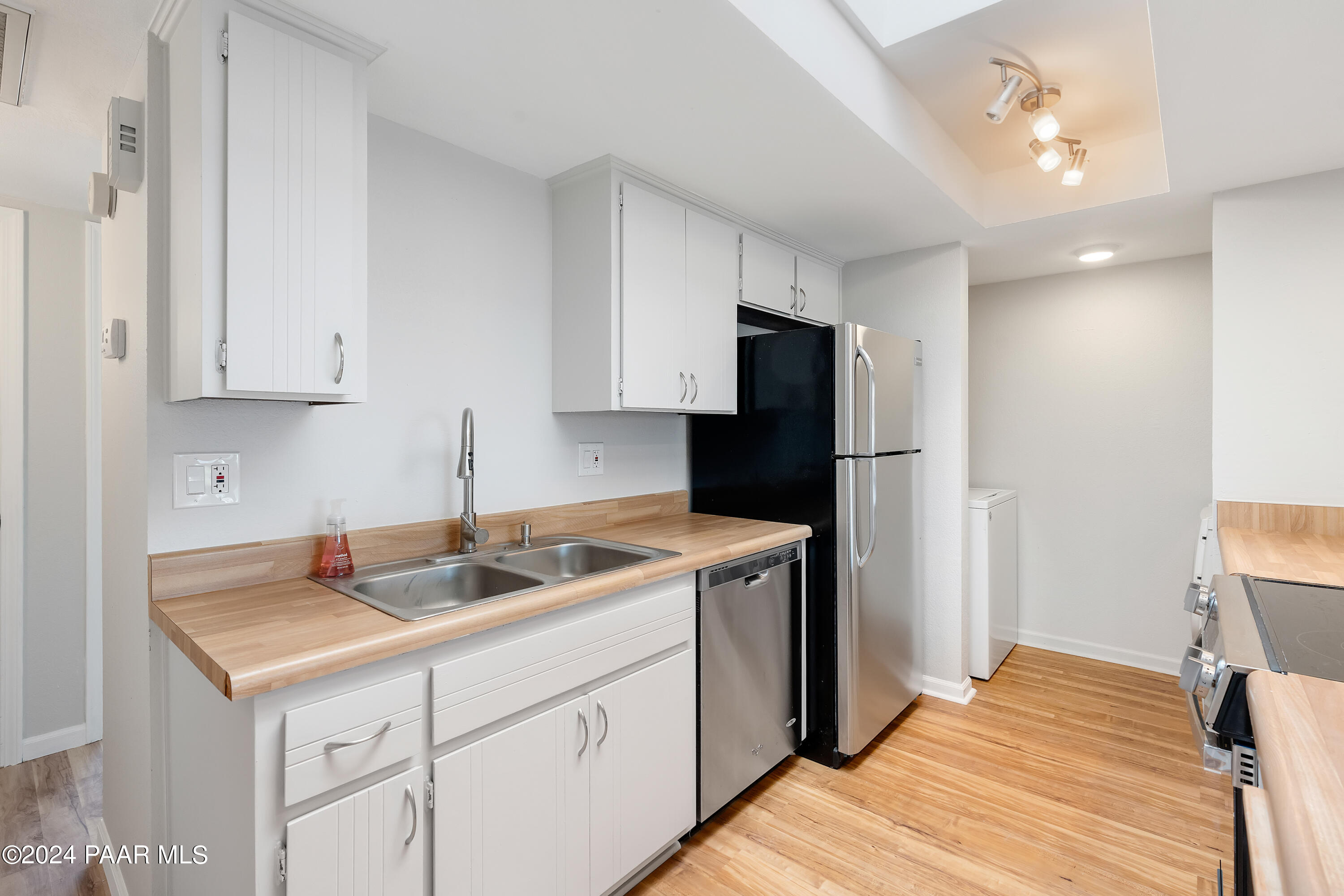 130 Castle Rock Road, Unit 55 Sedona, AZ 86351 - Photo 10 of 21 Kitchen