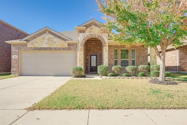 $2,595 | 940 Lancashire Lane, Prosper, TX 75078