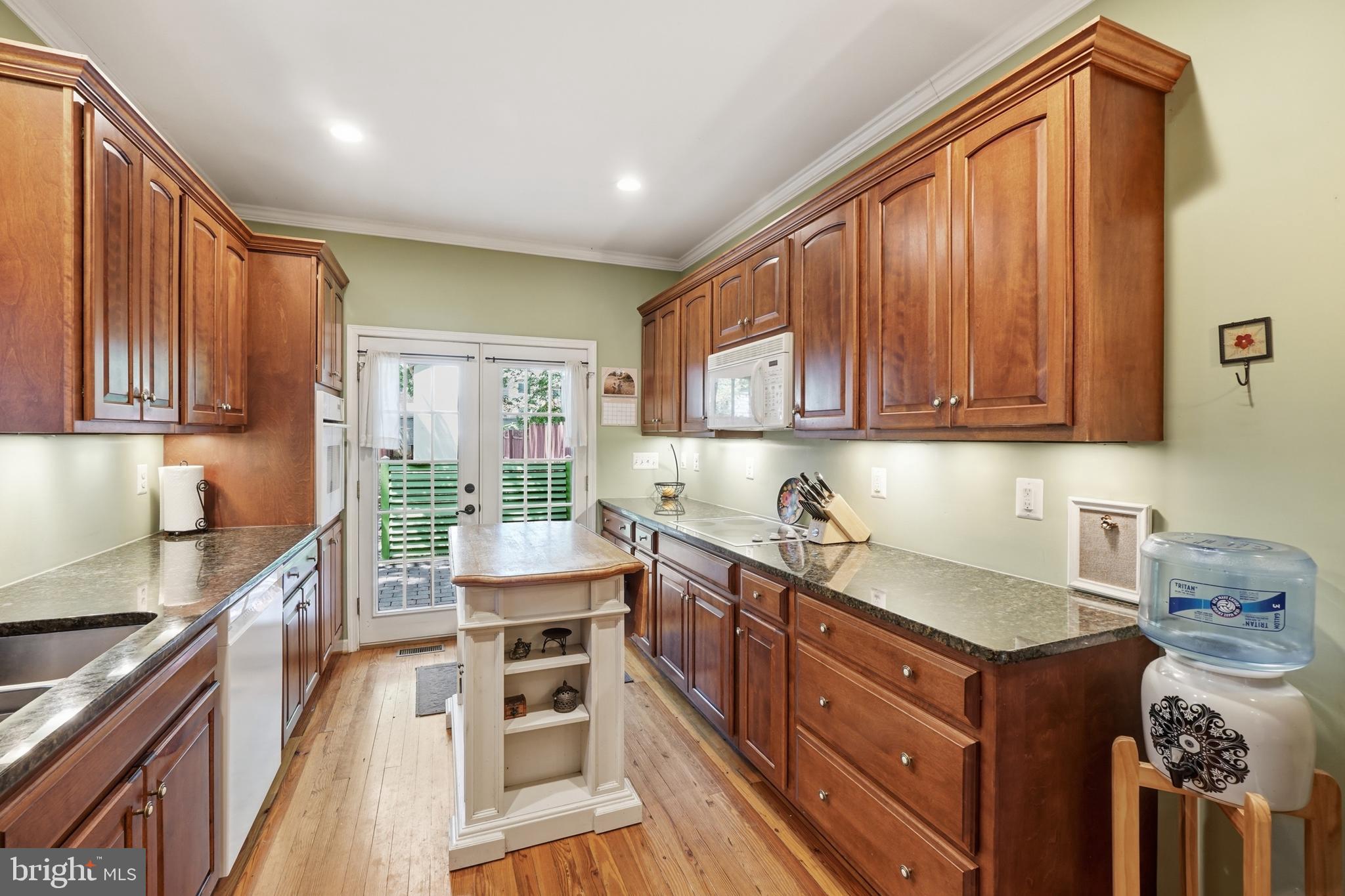 225 Center Street Frederick, MD 21701 - Photo 12 of 23 Kitchen