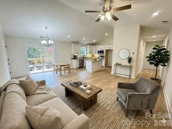 $400,000 | 1205 Summerhill Street, Lenoir, NC 28645