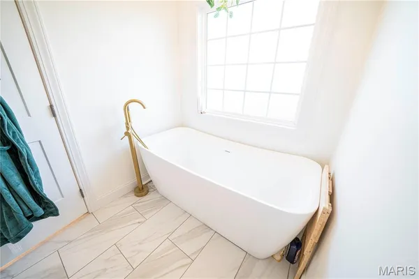 $469,900 | 236 Haydens Trail, Jackson, MO 63755