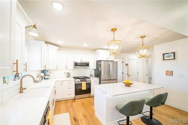 $469,900 | 236 Haydens Trail, Jackson, MO 63755