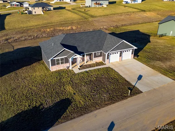 $469,900 | 236 Haydens Trail, Jackson, MO 63755