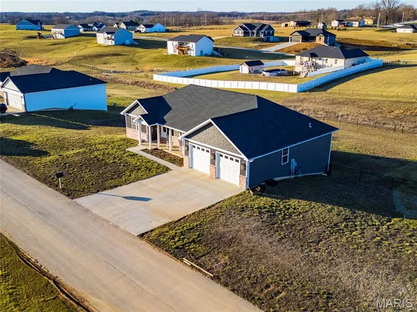 $469,900 | 236 Haydens Trail, Jackson, MO 63755