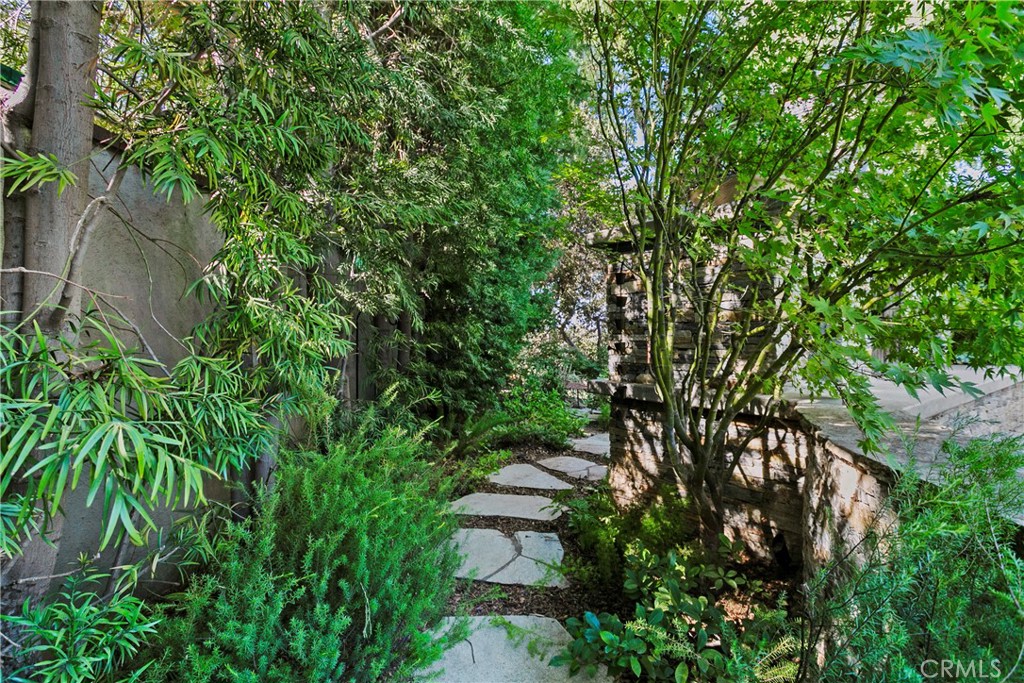 3305 Rancho Rio Bonita Road Covina, CA 91724 - Photo 59 of 71 a backyard of a house with lots of green space