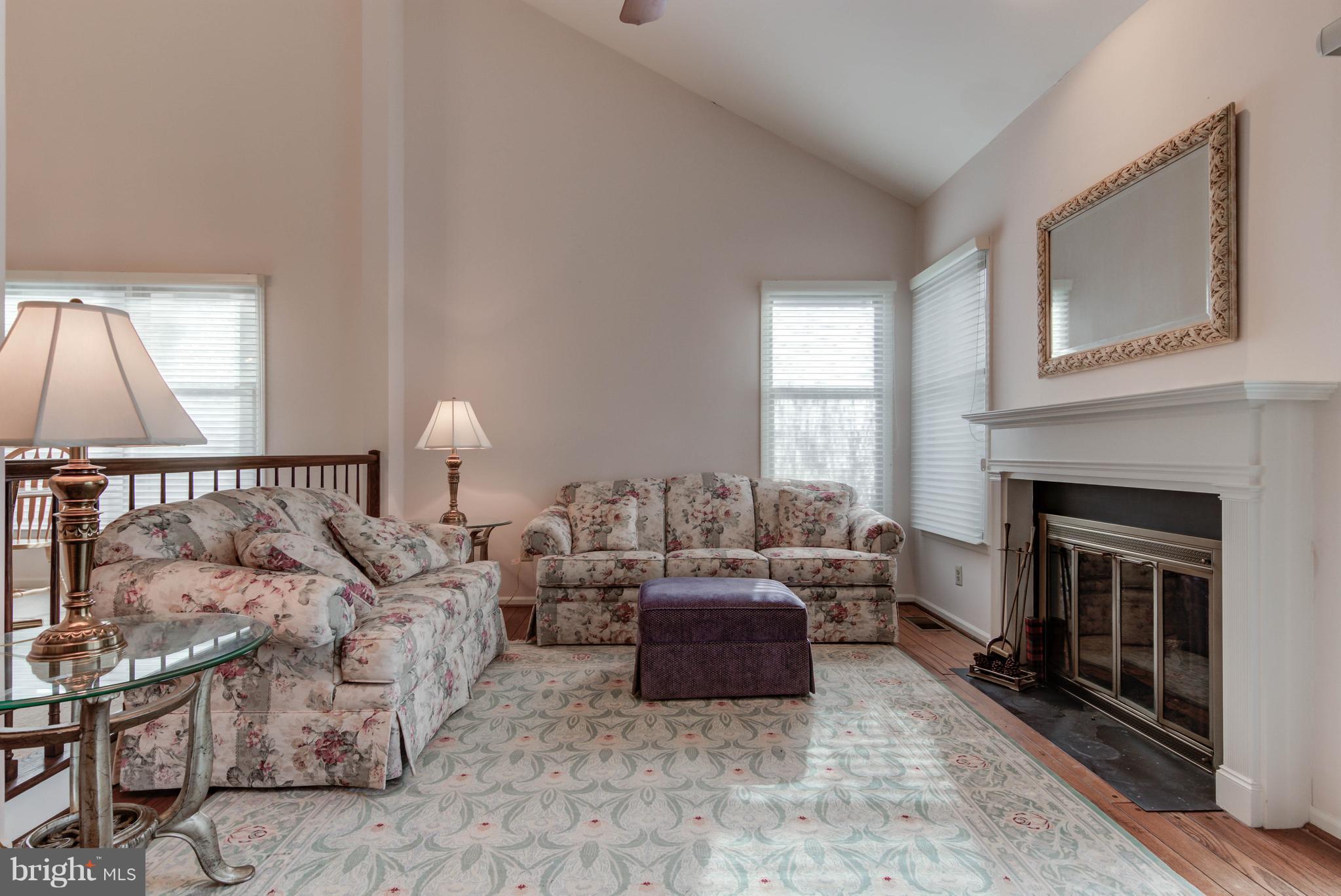 204 Springhouse Pond Chesterbrook, PA 19087 - Photo 13 of 35 Living Room