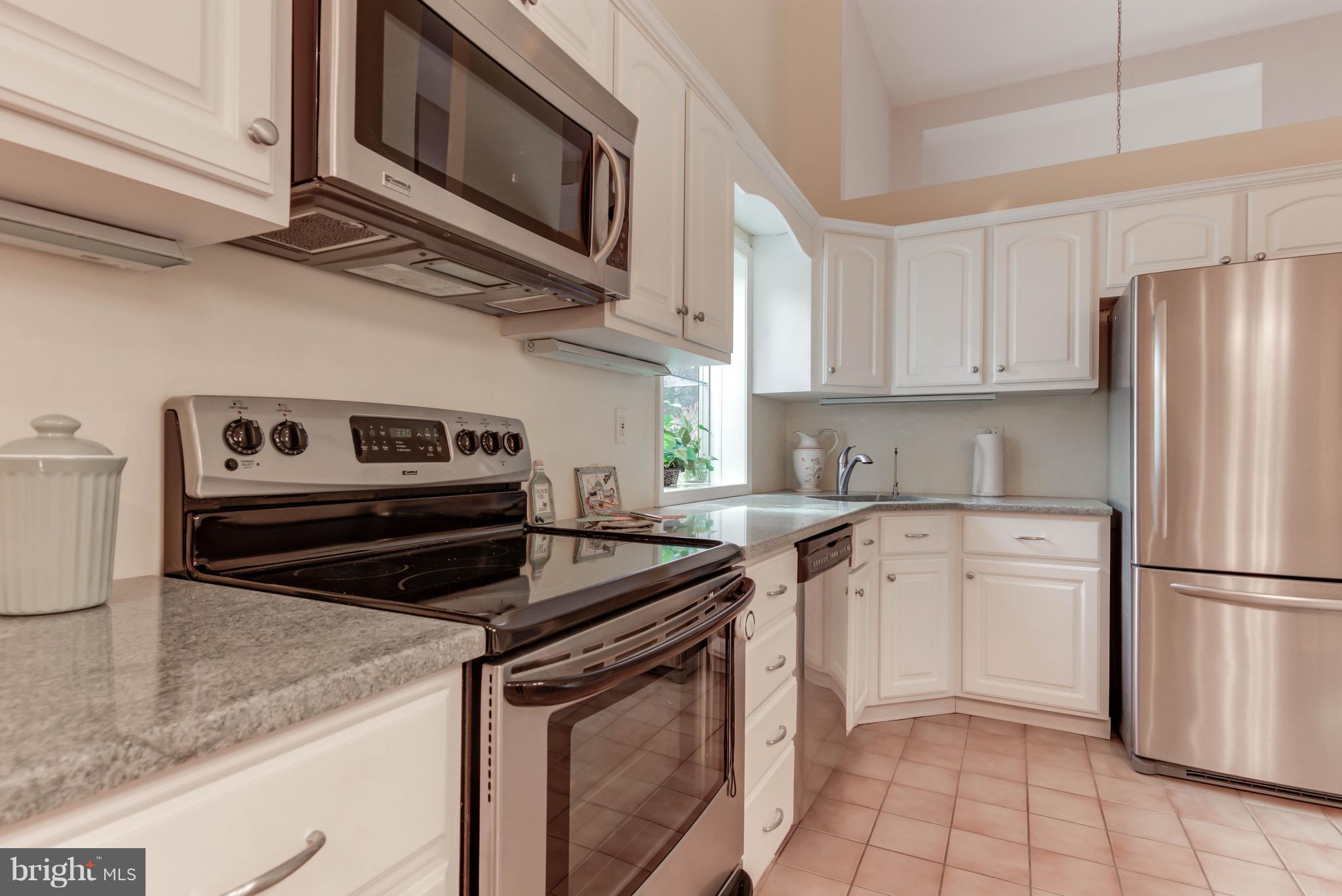 204 Springhouse Pond Chesterbrook, PA 19087 - Photo 22 of 35 Kitchen