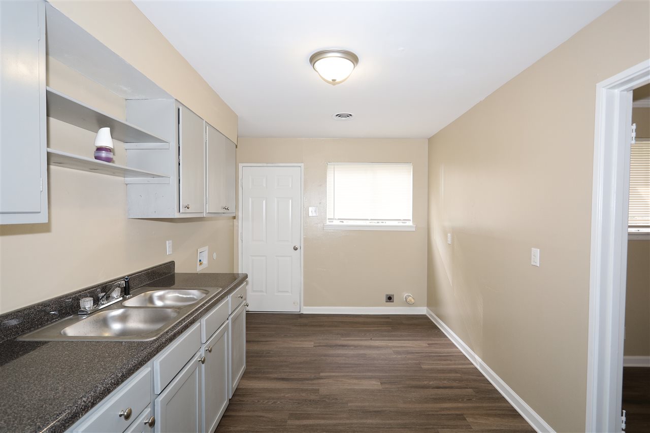 1669 Hester Road Memphis, TN 38116 - Photo 4 of 9