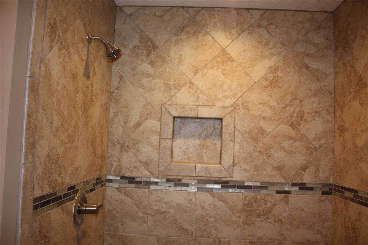 948 Zartman Road Kokomo, IN 46902 - Photo 4 of 10 Gallery Image 4