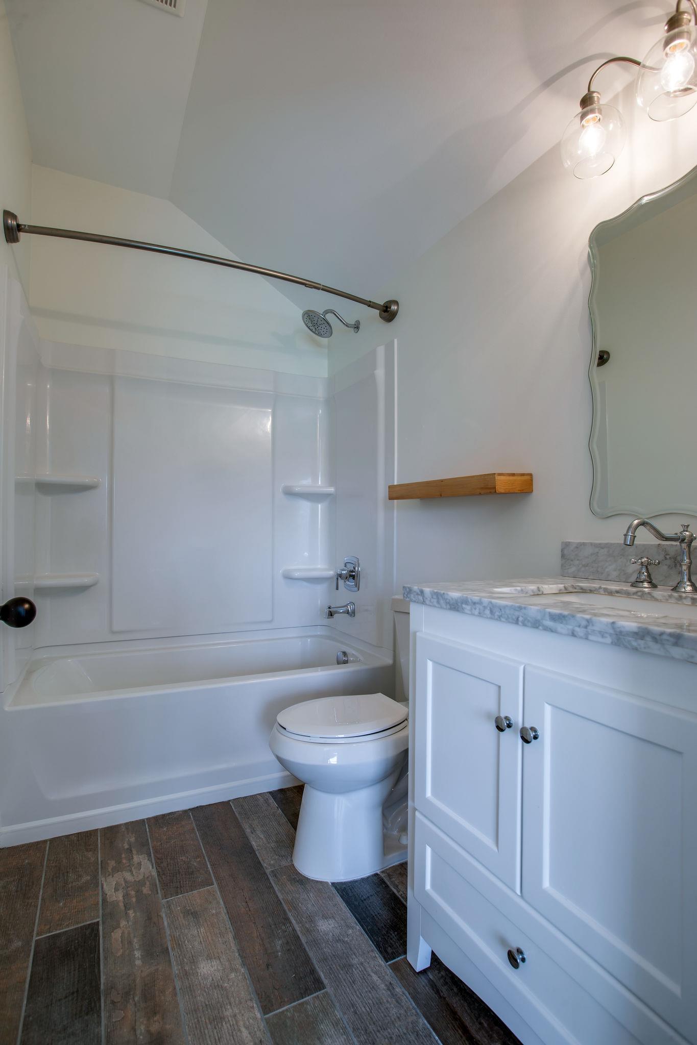 161 Grigsby Road Franklin, TN 37064 - Photo 22 of 30 private bath for the back bedroom upstairs