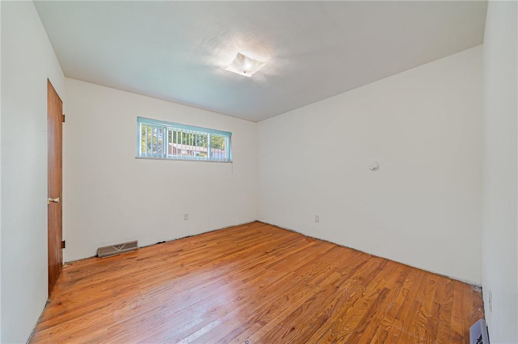 320 Eighmy Road Pittsburgh, PA 15239 - Photo 14 of 31 Gallery Image 14