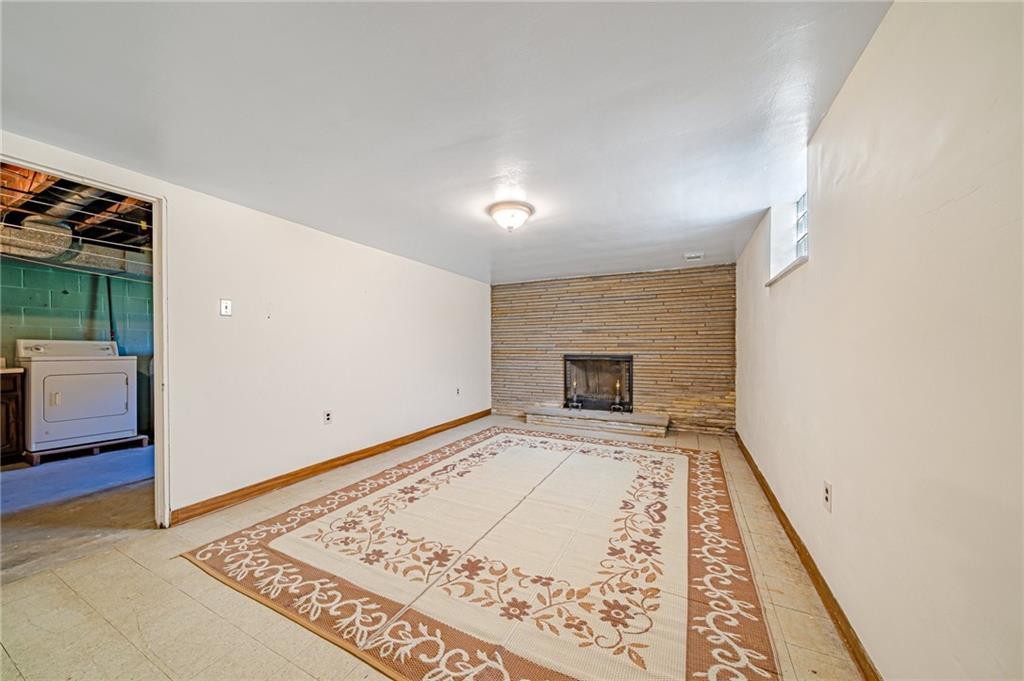 320 Eighmy Road Pittsburgh, PA 15239 - Photo 18 of 31 Gallery Image 18