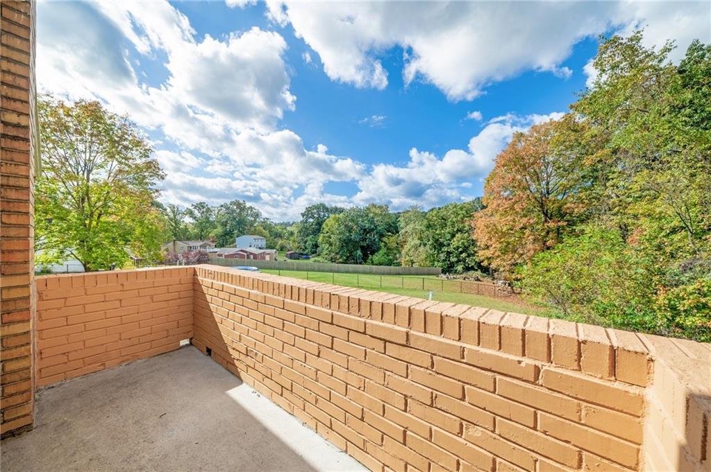 320 Eighmy Road Pittsburgh, PA 15239 - Photo 23 of 31 Gallery Image 23