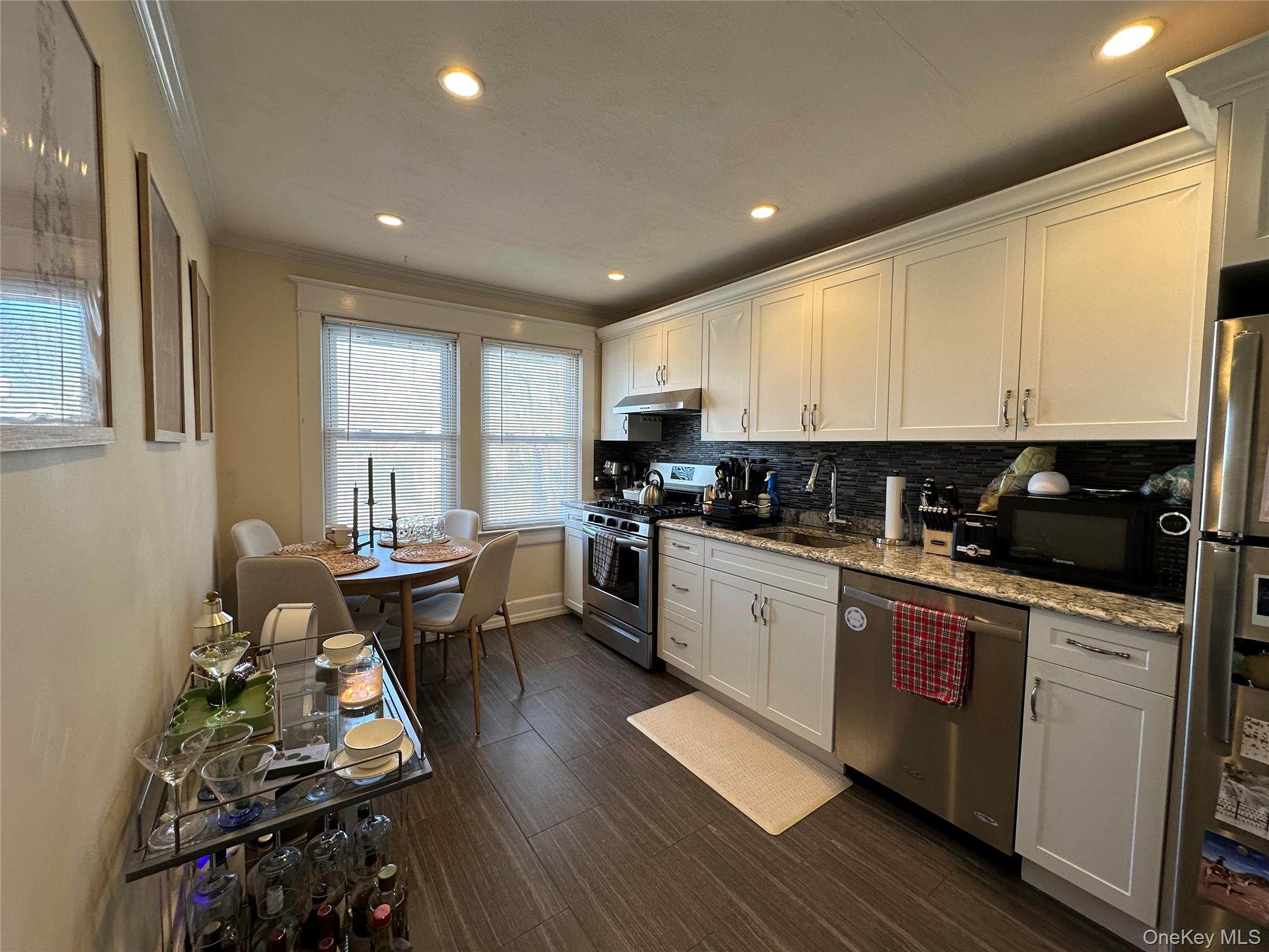 5 Fairmount Street, Unit 3 Huntington, NY 11743 - Photo 4 of 6 Spacious Eat-in-Kitchen